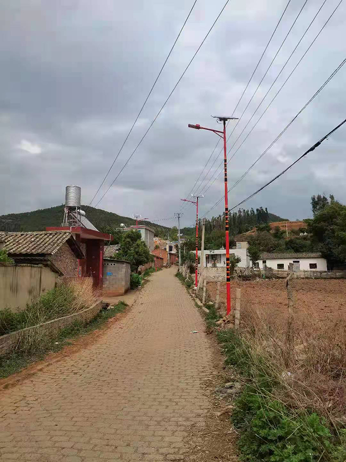 太陽能路燈_云南太陽能路燈_南德太陽能路燈